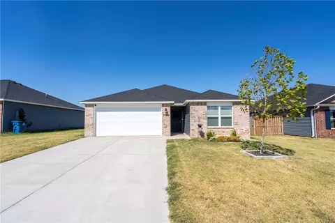 1533 Ace Ave, Gentry, AR 72734