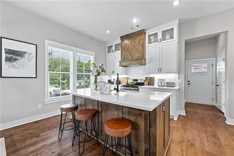 Kitchen - 5402 Hackett St, Springdale, AR 72762 photo 1 of 10
