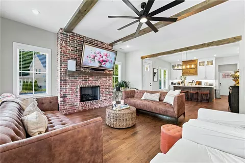 Living - 5402 Hackett St, Springdale, AR 72762 photo 1 of 4