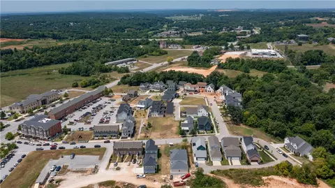 View/Area - 5402 Hackett St, Springdale, AR 72762 photo 9 of 9
