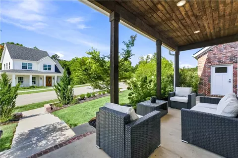 Exterior - 5402 Hackett St, Springdale, AR 72762 photo 3 of 11