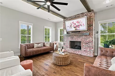 Living - 5402 Hackett St, Springdale, AR 72762 photo 4 of 4