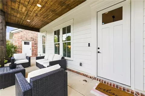 Exterior - 5402 Hackett St, Springdale, AR 72762 photo 4 of 11