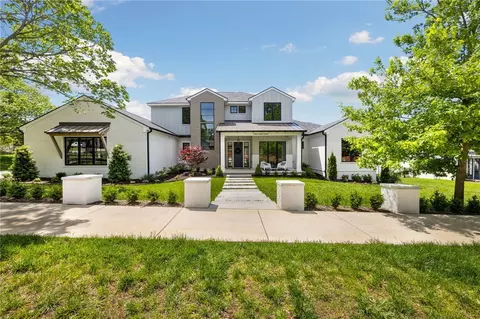 219 W Lawson St, Fayetteville, AR 72703