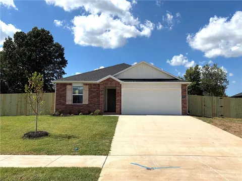 1716 Thelma St, Springdale, AR 72762