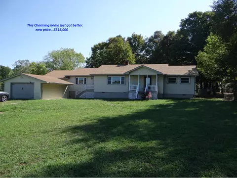 323 W Shipley Ln, Winslow, AR 72959