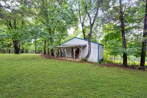Exterior - 8214 Robin Ln, Rogers, AR 72756 photo 9 of 10