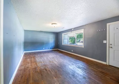 Living - 1505 Backus Ave, Springdale, AR 72764 photo 2 of 3