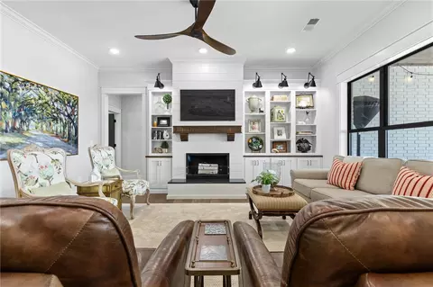 Living - 3019 Herb Terry Rd, Harrison, AR 72601 photo 3 of 5