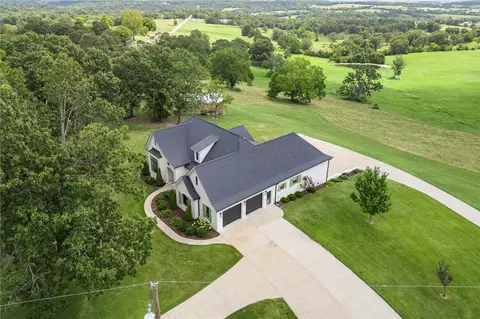 Exterior - 3019 Herb Terry Rd, Harrison, AR 72601 photo 2 of 16