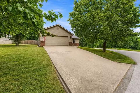 7 Blythe Cir, Bella Vista, AR 72714