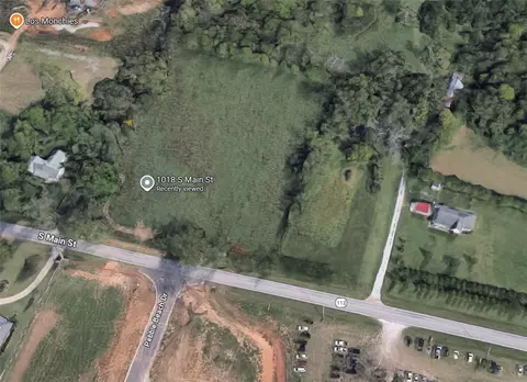 1018 S Main St, Cave Springs, AR 72718