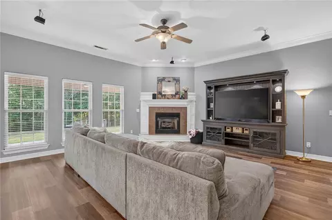 Living - 3782 Glenbrook Loop, Springdale, AR 72764 photo 1 of 1