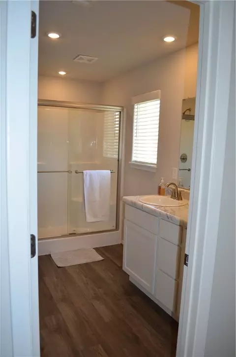 Bath - 10607 Pine, Fort Smith, AR 72916 photo 6 of 6