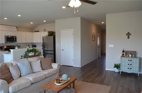 Entry Way - 10607 Pine, Fort Smith, AR 72916 photo 4 of 4