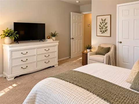 Bedroom - 10607 Pine, Fort Smith, AR 72916 photo 3 of 10