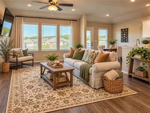 Living - 10607 Pine, Fort Smith, AR 72916 photo 6 of 7