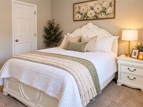 Bedroom - 10607 Pine, Fort Smith, AR 72916 photo 1 of 10