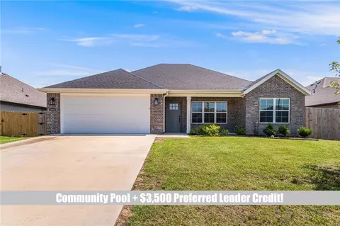 1806 Hudson Dr, Siloam Springs, AR 72761