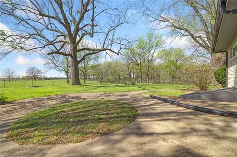 Exterior - 7288 E Highway 62, Harrison, AR 72601 photo 6 of 8