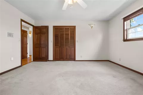 Bedroom - 7288 E Highway 62, Harrison, AR 72601 photo 4 of 7