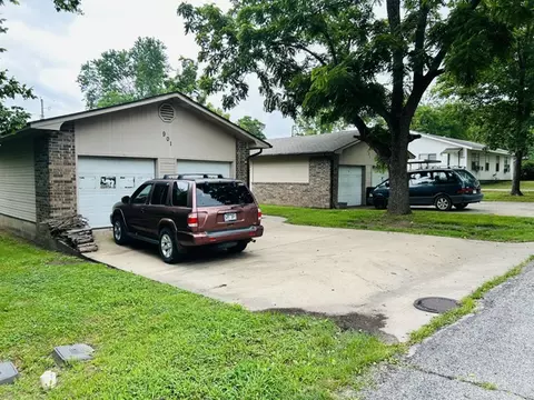 901 Jefferson Ave #ABCD, Berryville, AR 72616