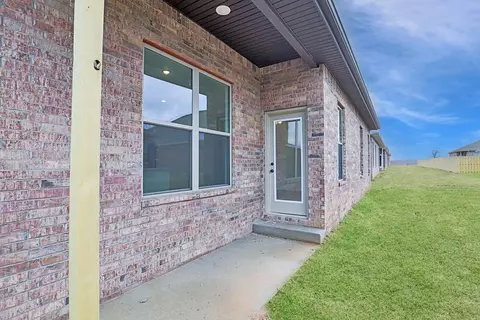 Exterior - 2071 Periwinkle Pl, Centerton, AR 72719 photo 3 of 5