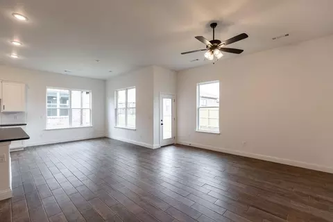 Living - 2071 Periwinkle Pl, Centerton, AR 72719 photo 1 of 4