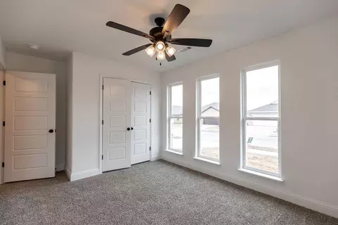 Bedroom - 2071 Periwinkle Pl, Centerton, AR 72719 photo 3 of 7
