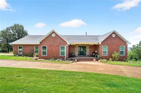 3268 Crow Mountain Rd, Russellville, AR 72802