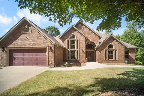 8115 Fairway Dr, Rogers, AR 72756