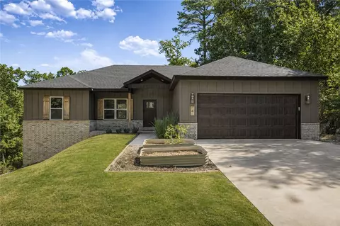 4 Goring Cir, Bella Vista, AR 72714