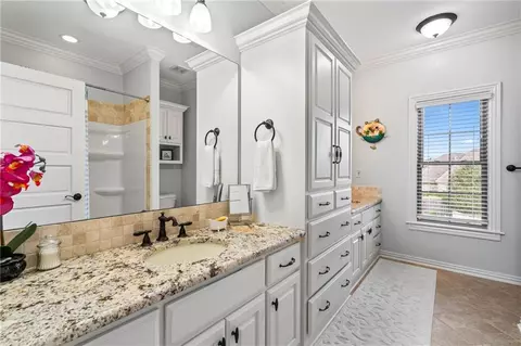 Bath - 3171 Laurel Cir, Centerton, AR 72719 photo 6 of 6