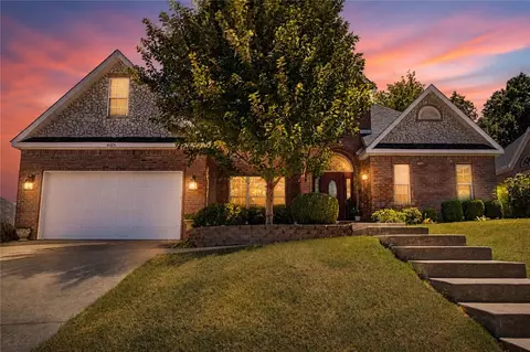 4006 NE Kensington Ave, Bentonville, AR 72712