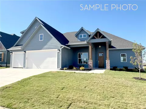 6509 S 63rd St, Rogers, AR 72758
