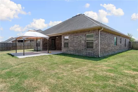 Exterior - 201 Cisterna Dr, Centerton, AR 72719 photo 6 of 7