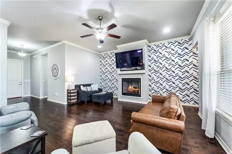 Living - 201 Cisterna Dr, Centerton, AR 72719 photo 3 of 4