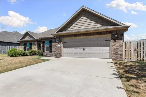 Exterior - 201 Cisterna Dr, Centerton, AR 72719 photo 3 of 7