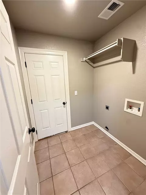 Other - 1818 Candy Apple St, Springdale, AR 72764 photo 4 of 6