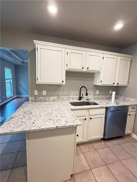 Kitchen - 1818 Candy Apple St, Springdale, AR 72764 photo 2 of 3