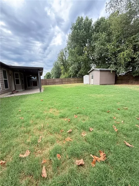 Exterior - 1818 Candy Apple St, Springdale, AR 72764 photo 5 of 6
