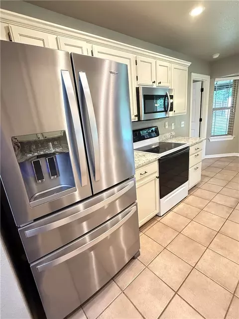 Kitchen - 1818 Candy Apple St, Springdale, AR 72764 photo 3 of 3