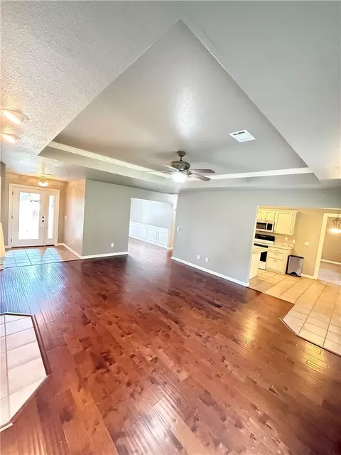Living - 1818 Candy Apple St, Springdale, AR 72764 photo 2 of 4