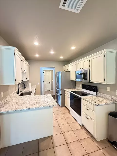Kitchen - 1818 Candy Apple St, Springdale, AR 72764 photo 1 of 3