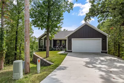 38 Ramsey Dr, Bella Vista, AR 72714