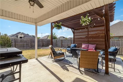Exterior - 511 Cortland St, Bentonville, AR 72712 photo 3 of 8