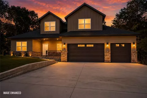 46 Chaucer Dr, Bella Vista, AR 72714
