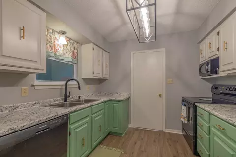 Kitchen - 232 Webber St, West Fork, AR 72774 photo 3 of 3