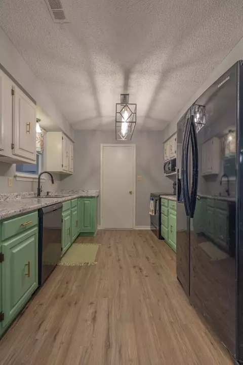 Kitchen - 232 Webber St, West Fork, AR 72774 photo 1 of 3