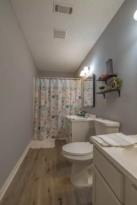 Bath - 232 Webber St, West Fork, AR 72774 photo 1 of 3